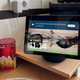 Imagen para el artículo titulado Probamos el Echo Show 10 de Amazon: ahora Alexa te persigue por la cocina con su enorme pantalla